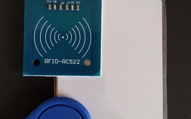 Circuit design RFID reader - Tinkercad